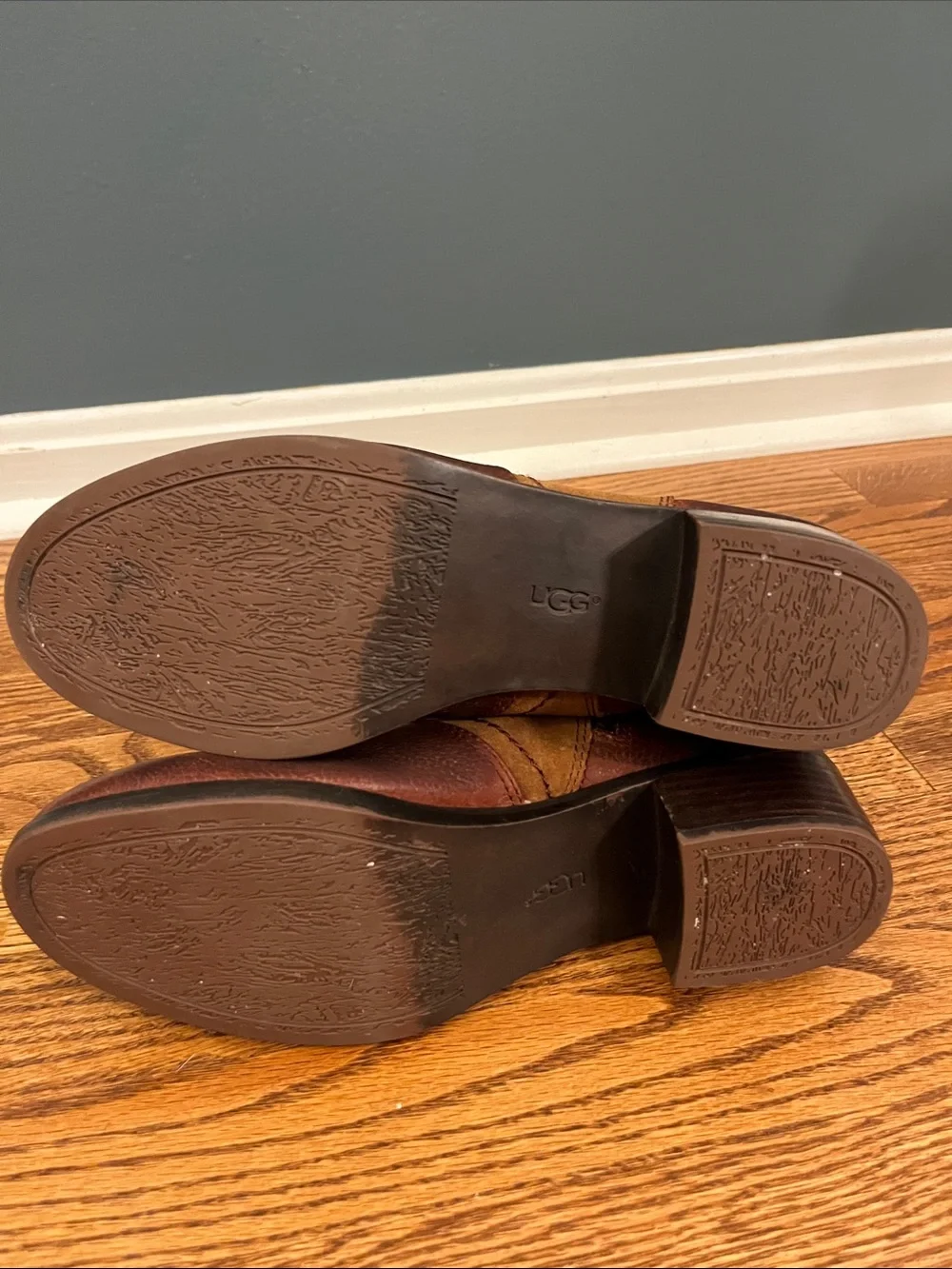 UGG Australia 